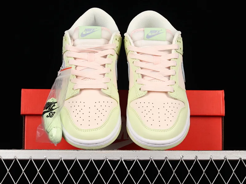 All Categories Nk SB Dunk Series Nk SB Dunk Low Low-top Sneakers J Version Nk SB Dunk Low Prm Ice Lemon Yellow Pink Color SB Smashed Backboard Fashion Casual Sneakers DD1503-600